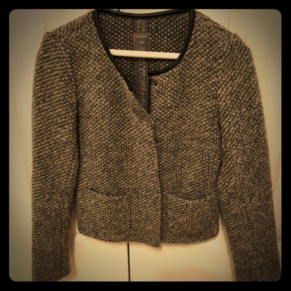 Classy Wool Blazer w/ Zipper